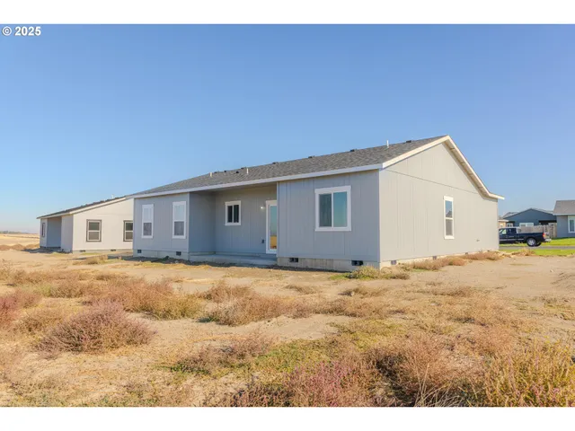 $349,950 | 305 Rosalynn Drive, Stanfield, OR 97875