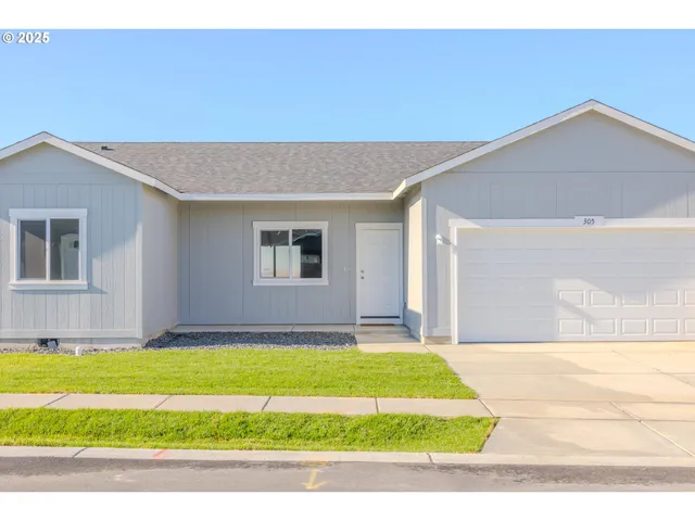 $349,950 | 305 Rosalynn Drive, Stanfield, OR 97875