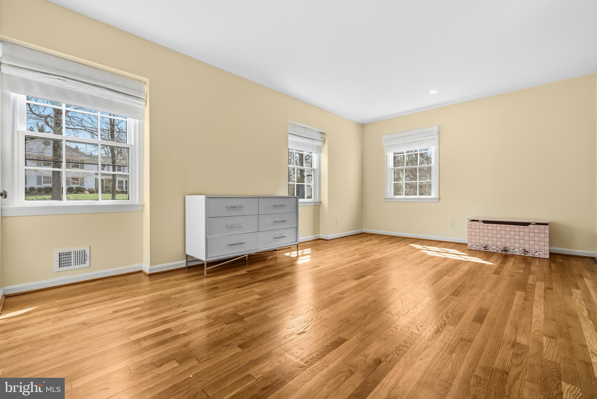 7917 Greentree Road Bethesda, MD 20817 - Photo 36 of 69