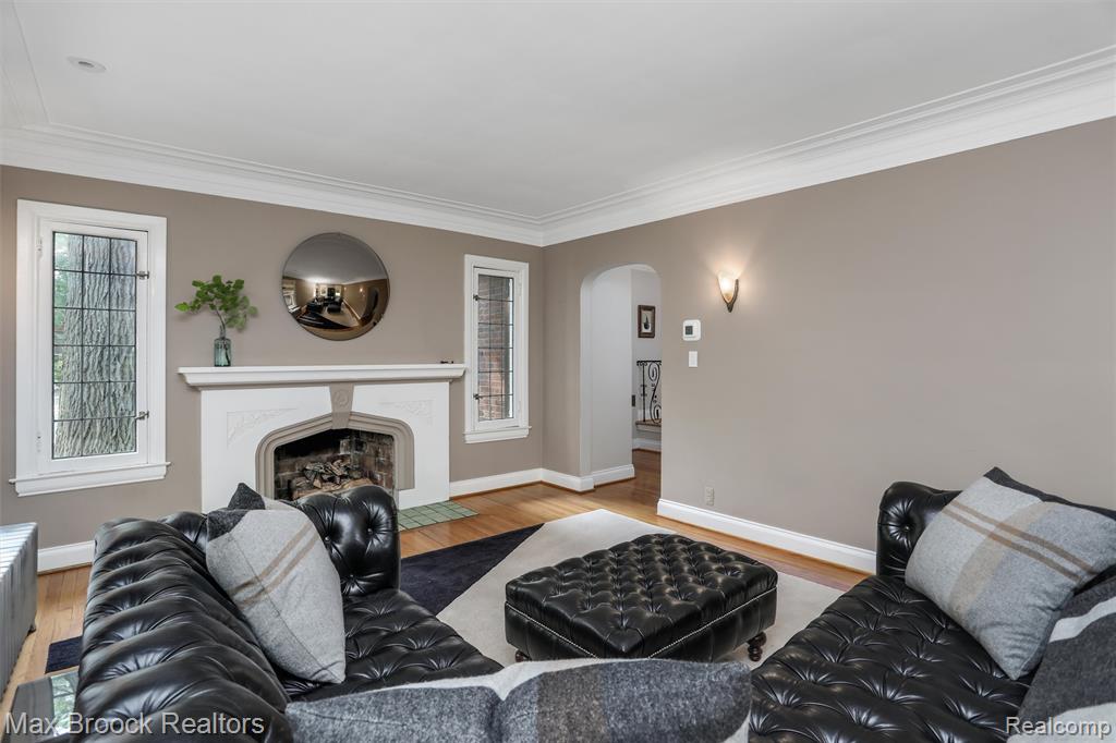 11 Sylvan Avenue Pleasant Ridge, MI 48069 - Photo 9 of 51 Gallery Image 9