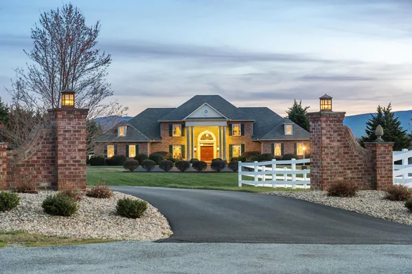 $1,495,000 | 273 Bel-Grene Drive, Fishersville, VA 22939