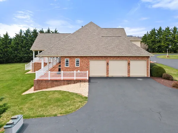 $1,495,000 | 273 Bel-Grene Drive, Fishersville, VA 22939