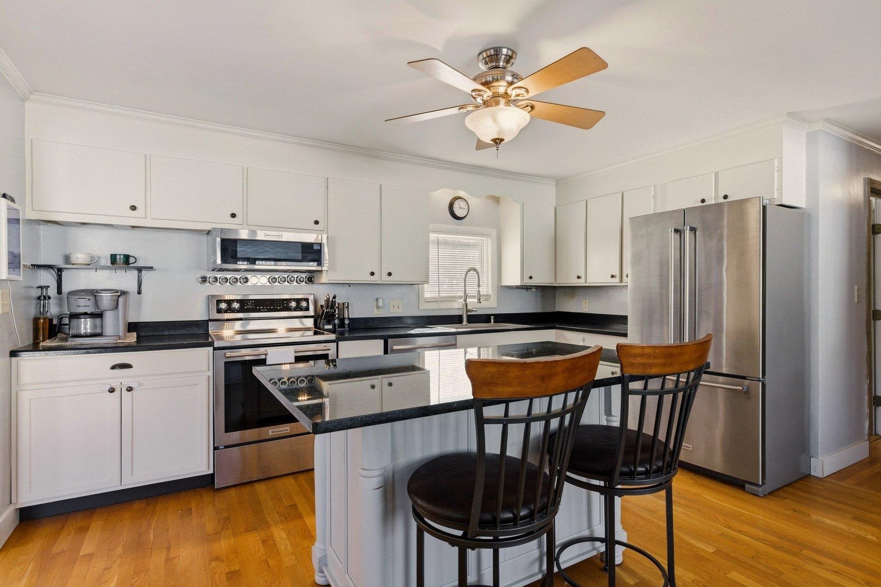 54 Harding Street Rochester, NH 03867 - Photo 7 of 26