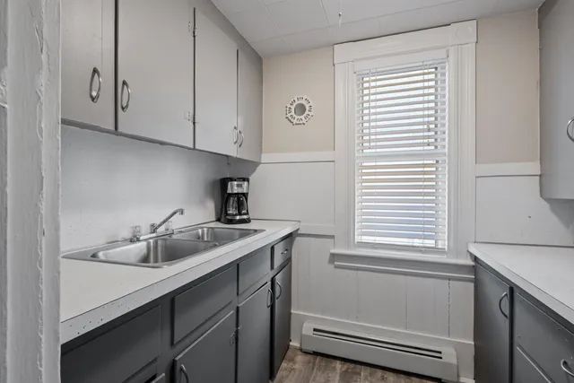 $2,200 | 526 Hevey Street, Unit 2, Manchester, NH 03102