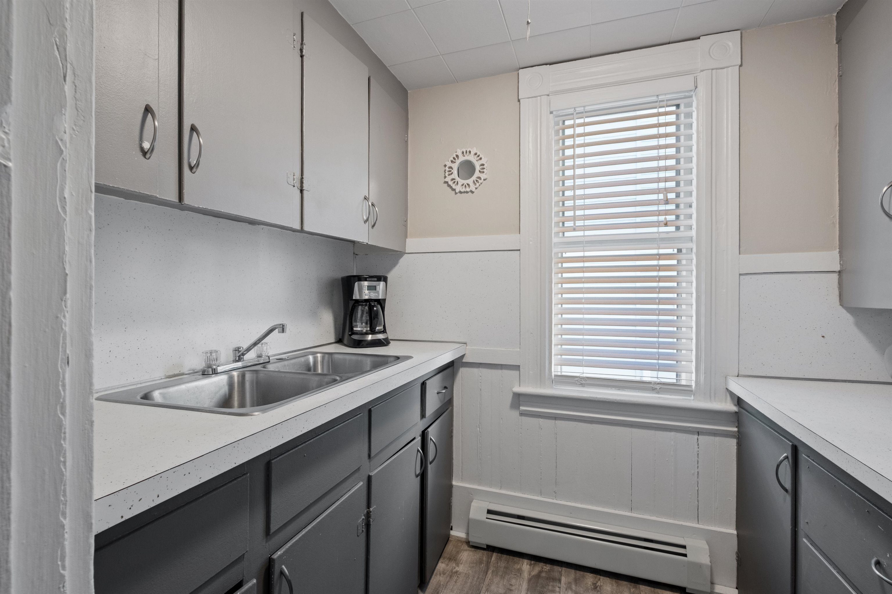 526 Hevey Street, Unit 2 Manchester, NH 03102 - Photo 13 of 17