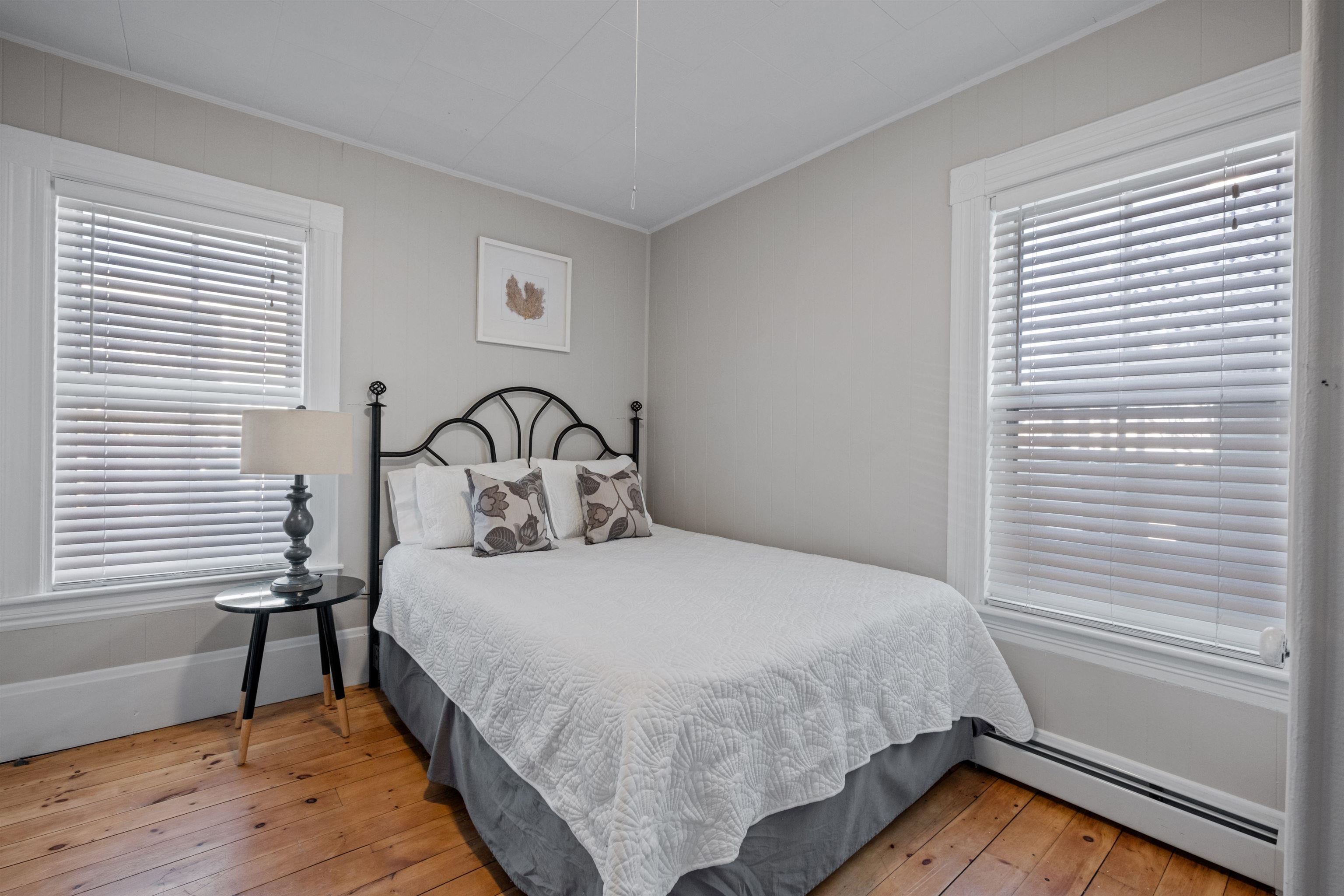 526 Hevey Street, Unit 2 Manchester, NH 03102 - Photo 6 of 17