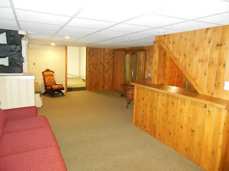 951 Wolfe Road Indiana, PA 15701 - Photo 6 of 25 Den/Family/Great Room.