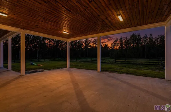 $595,000 | 15370 Milldale Road, Zachary, LA 70791