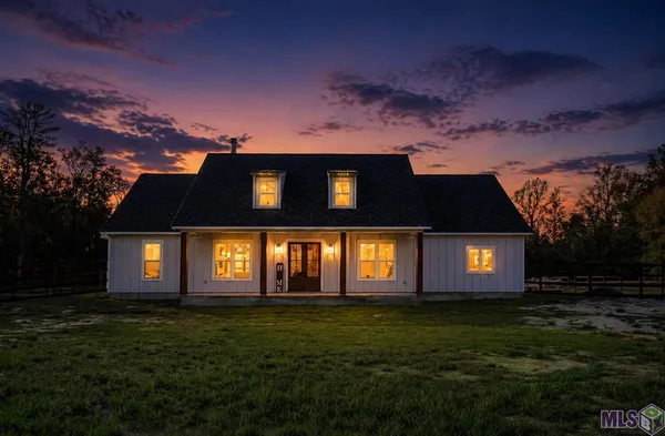 $595,000 | 15370 Milldale Road, Zachary, LA 70791