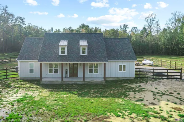 $595,000 | 15370 Milldale Road, Zachary, LA 70791
