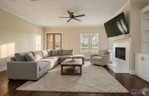 $595,000 | 15370 Milldale Road, Zachary, LA 70791