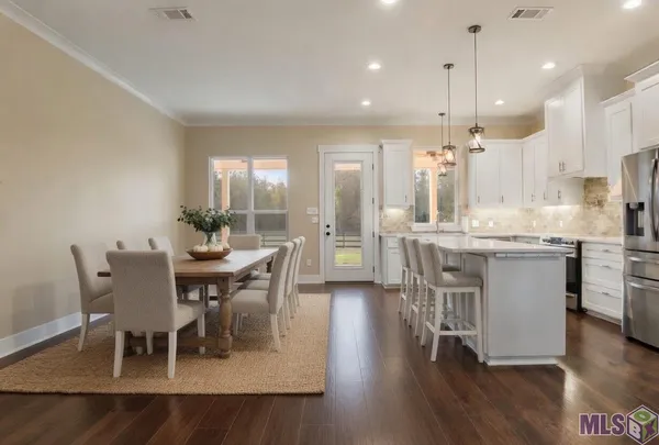 $595,000 | 15370 Milldale Road, Zachary, LA 70791
