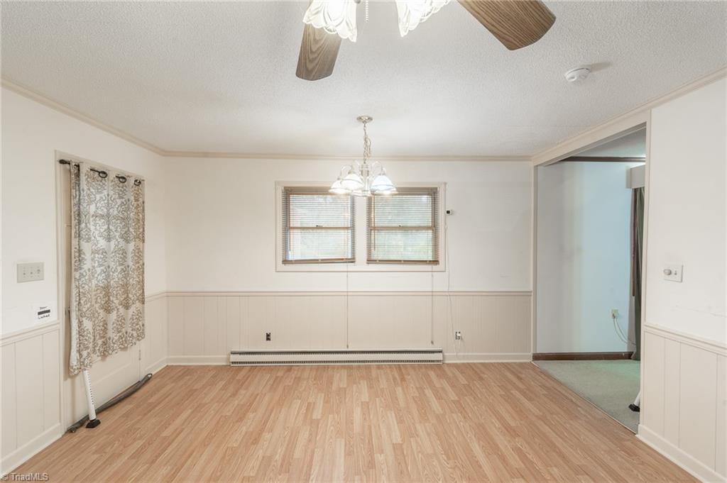 3303 Forestview Drive High Point, NC 27260 - Photo 14 of 29