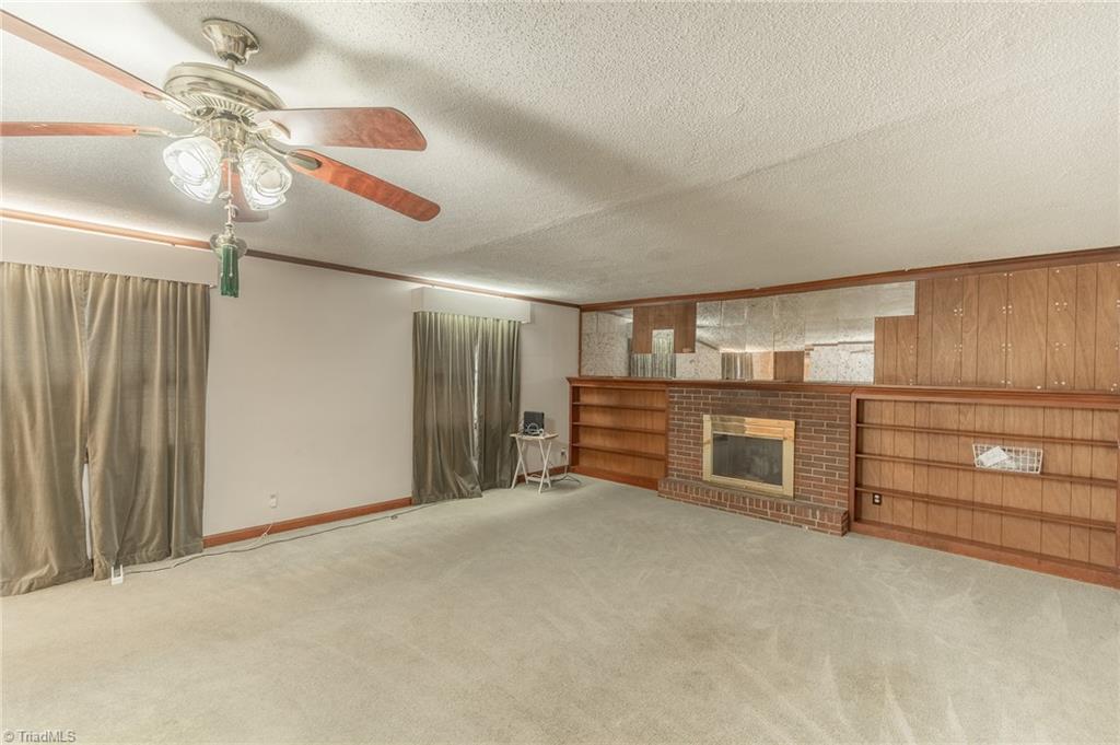 3303 Forestview Drive High Point, NC 27260 - Photo 16 of 29