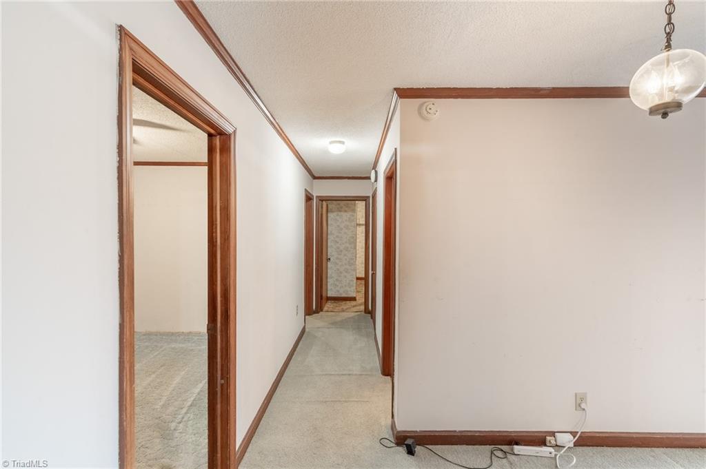 3303 Forestview Drive High Point, NC 27260 - Photo 17 of 29