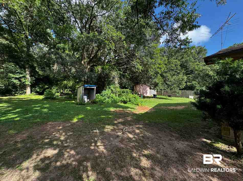12116 Virginia Avenue Foley, AL 36535 - Photo 7 of 54 Gallery Image 7