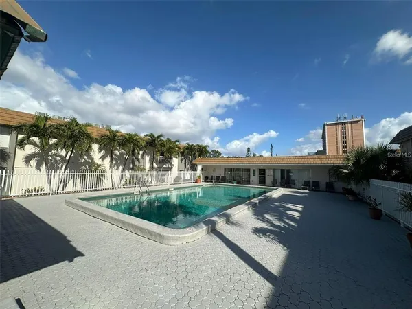 $990 | 1830 Maravilla Avenue, Unit 323, Fort Myers, FL 33901