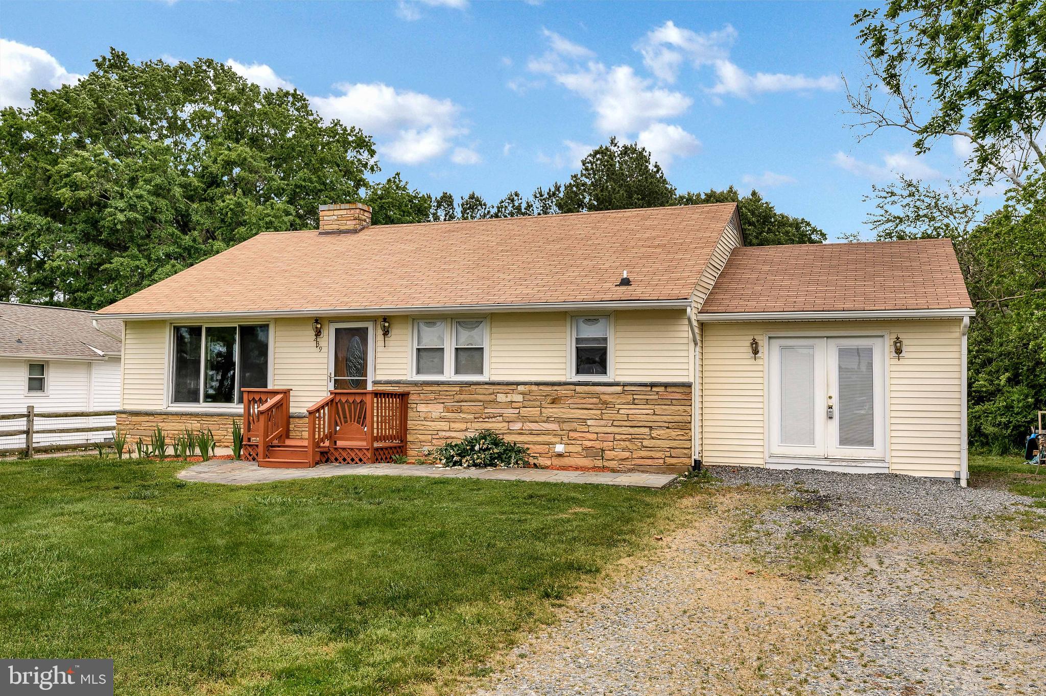 239 Deacon Road Fredericksburg, VA 22405 - Photo 4 of 37 Gallery Image 4