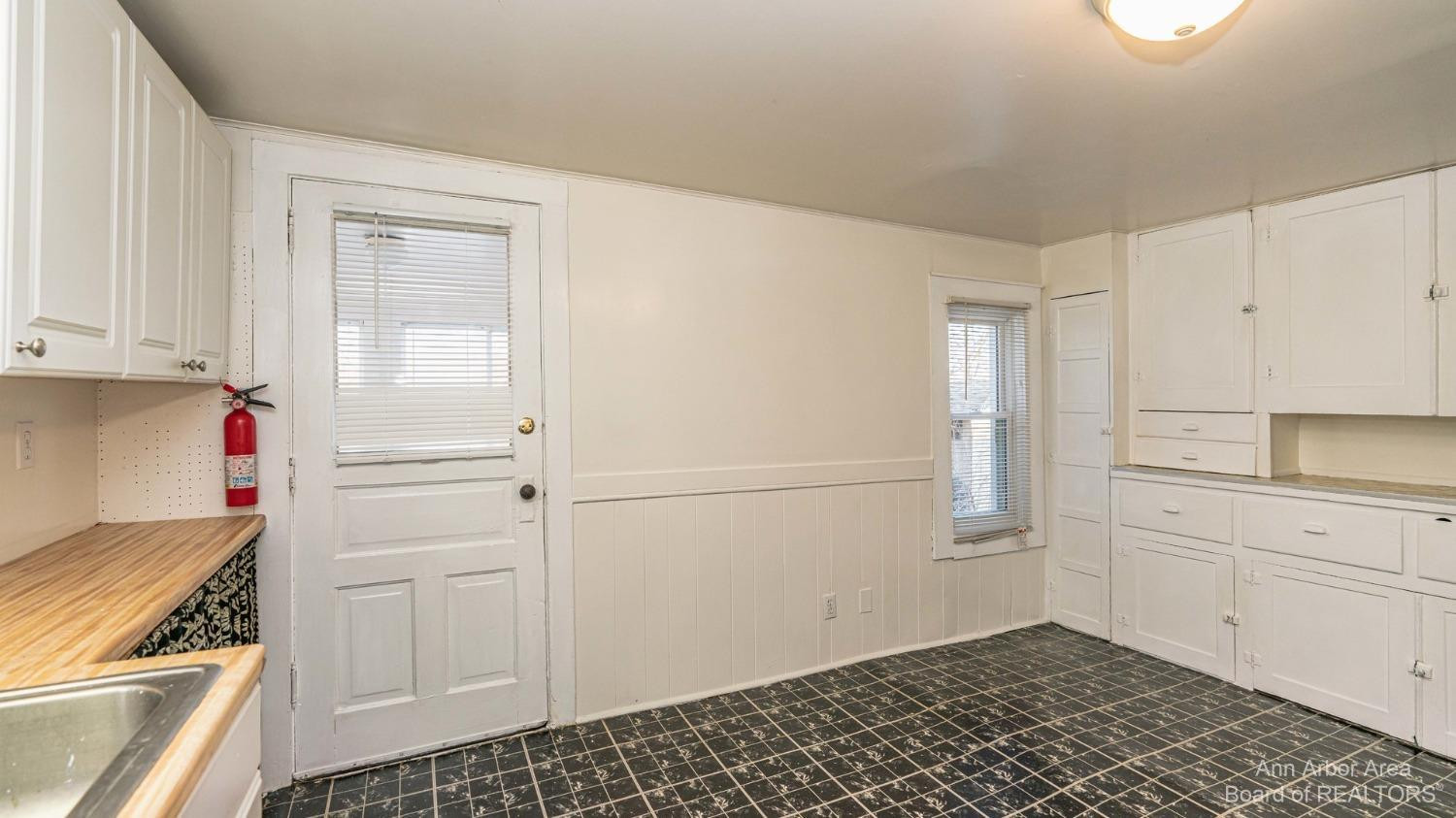 1372 Leforge Road Ypsilanti, MI 48198 - Photo 37 of 85 Photo 37