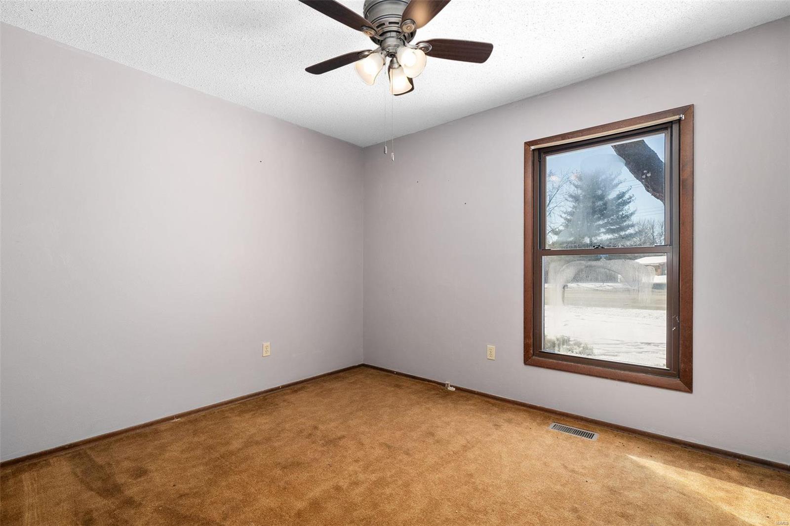 2432 Muegge Road St. Charles, MO 63303 - Photo 18 of 33 Gallery Image 18