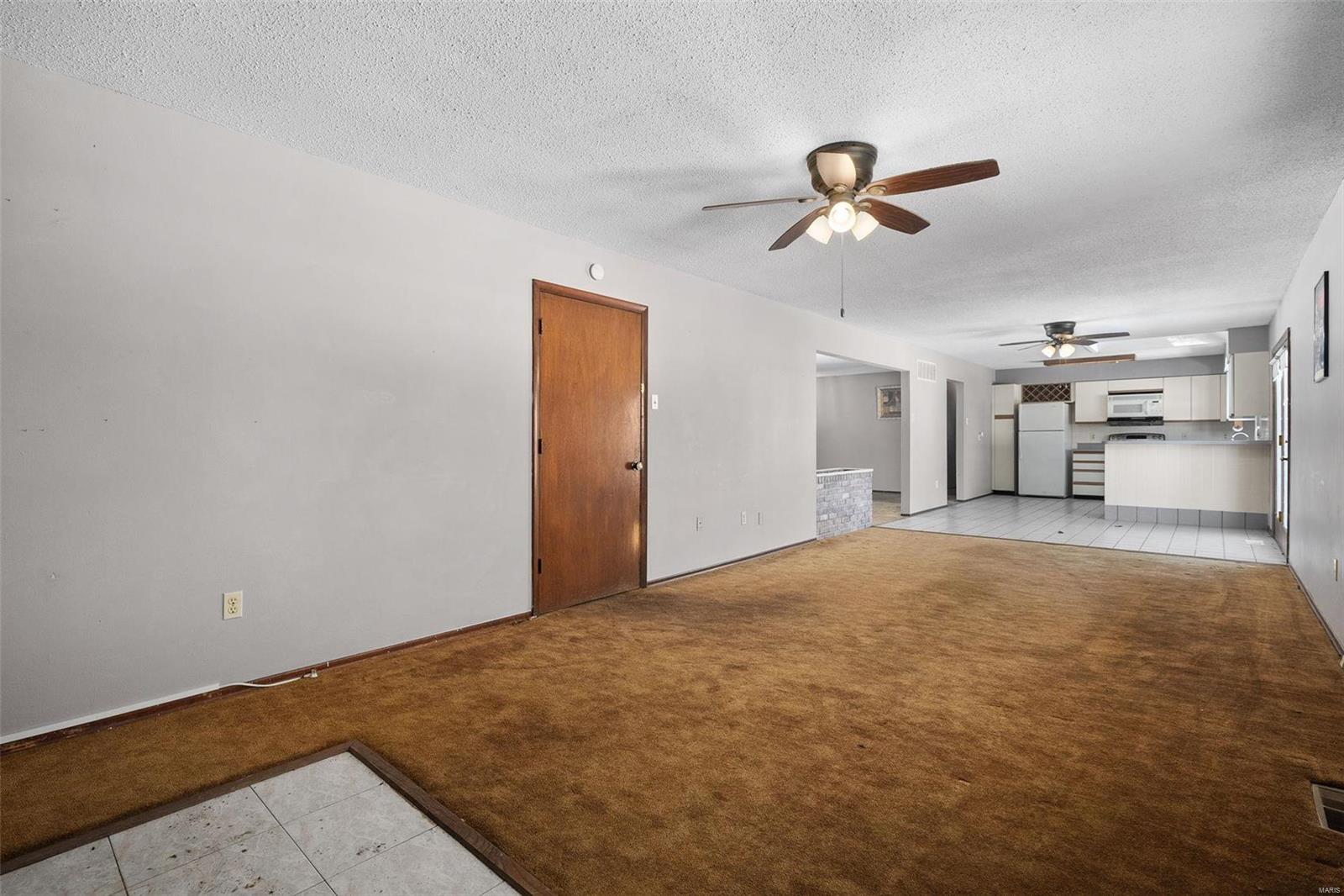 2432 Muegge Road St. Charles, MO 63303 - Photo 7 of 33 Gallery Image 7