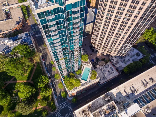 $365,000 | 210 North Church Street, Unit 2513, Charlotte, NC 28202