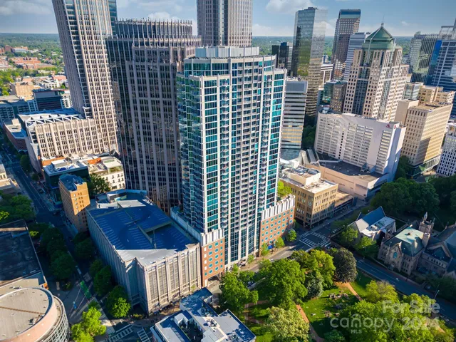 $365,000 | 210 North Church Street, Unit 2513, Charlotte, NC 28202