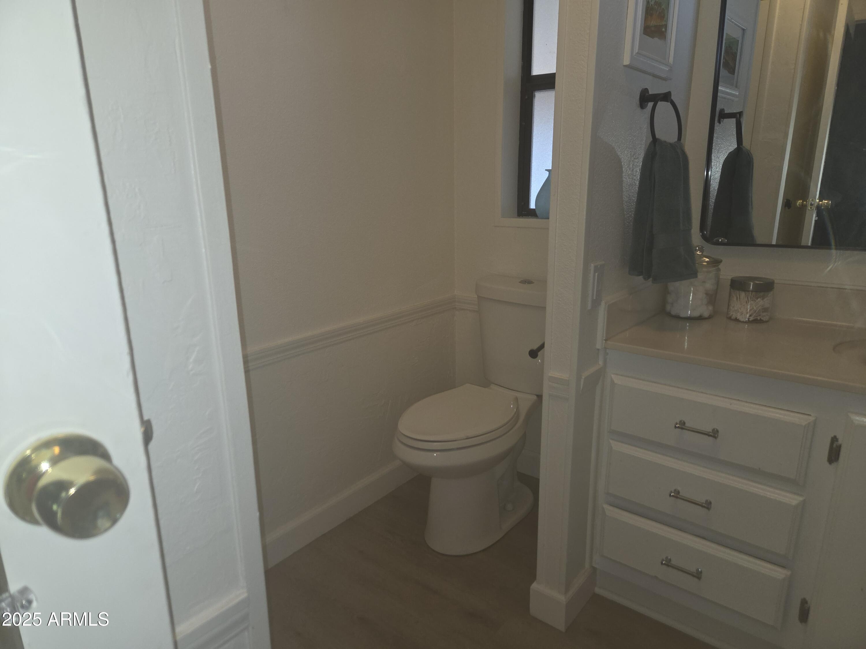 115 South Young Road Payson, AZ 85541 - Photo 19 of 34 a bathroom with a toilet and a sink