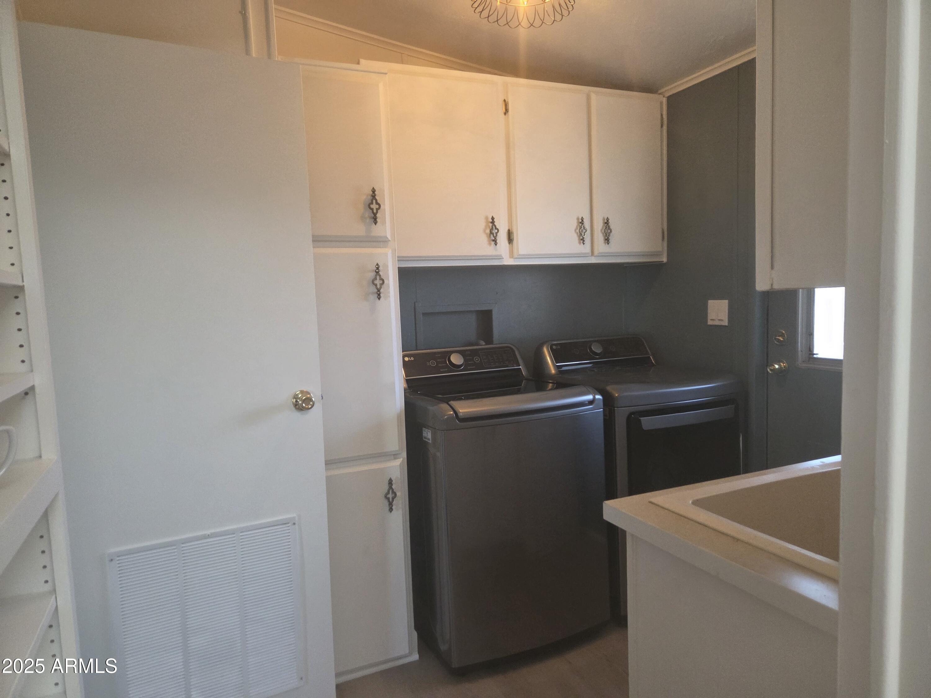 115 South Young Road Payson, AZ 85541 - Photo 20 of 34 a room with storage and utility