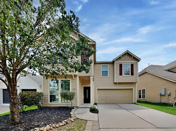 $2,560 | 15818 Shoreline Terrace Drive, Houston, TX 77044