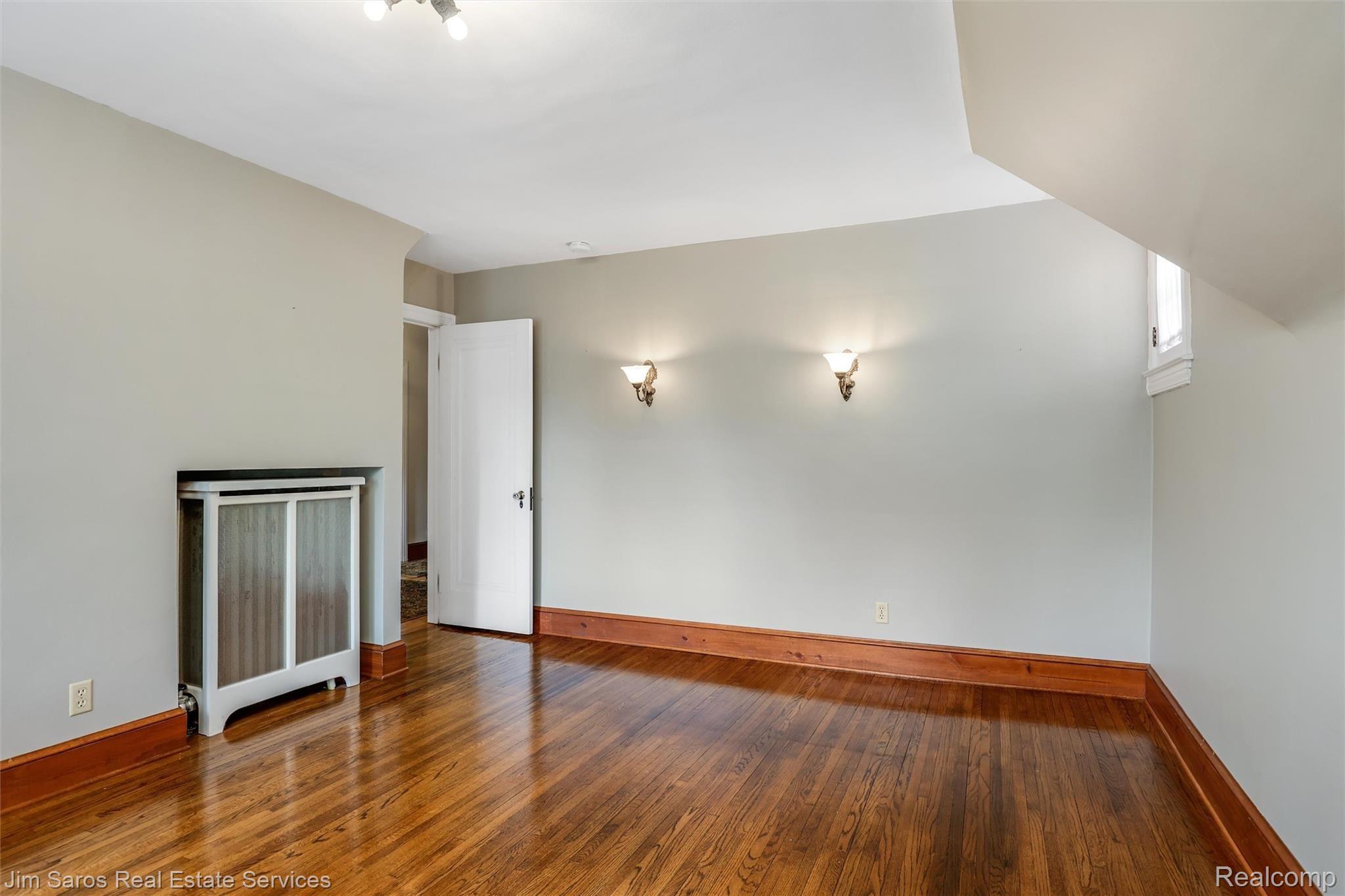 1251 Whittier Road Grosse Pointe, MI 48230 - Photo 20 of 33 32-1251 Whittier Rd Grosse Pointe Park0026.jpg