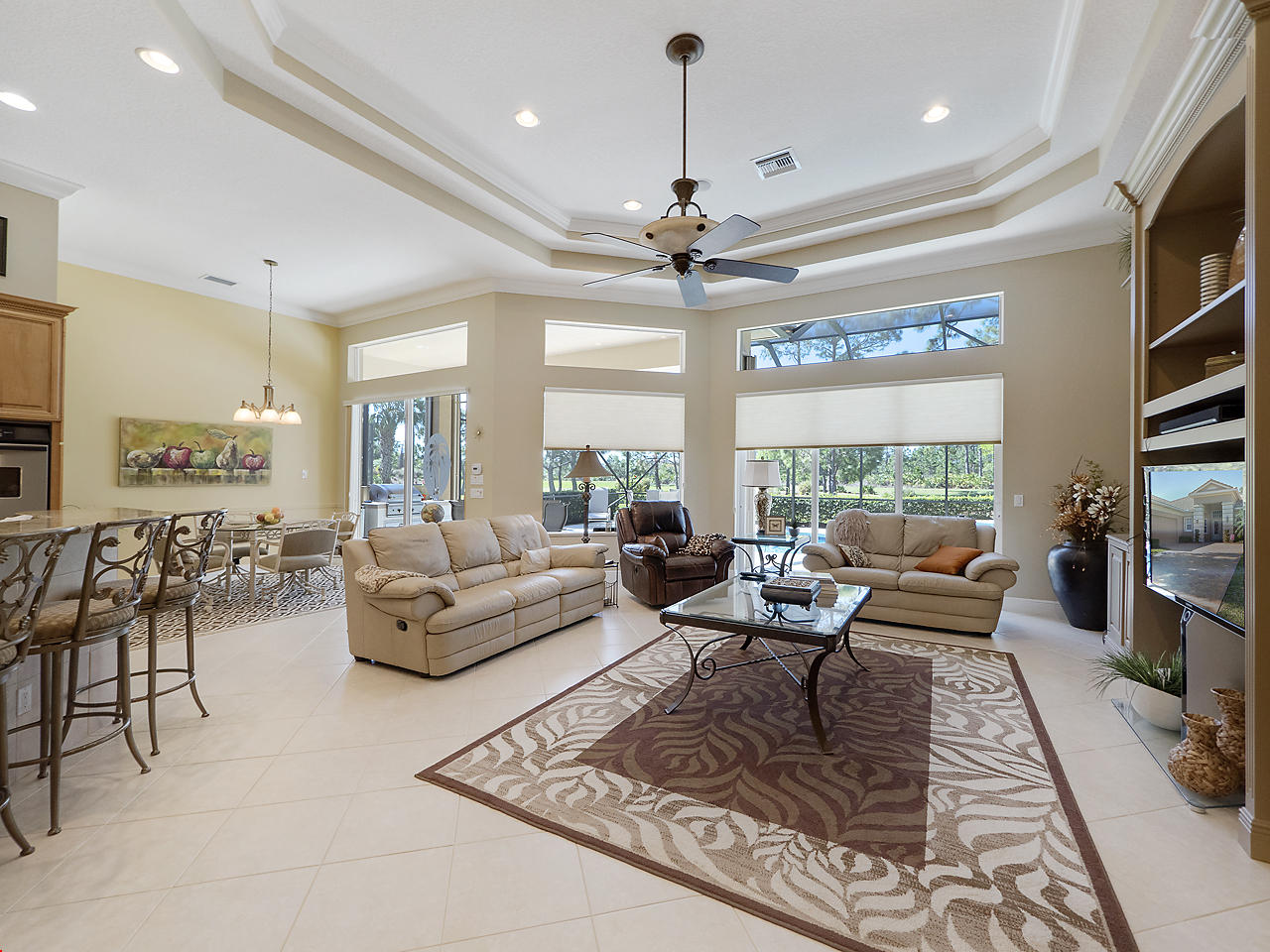 8633 Tompson Point Road Port St. Lucie, FL 34986 - Photo 4 of 31 Great Room