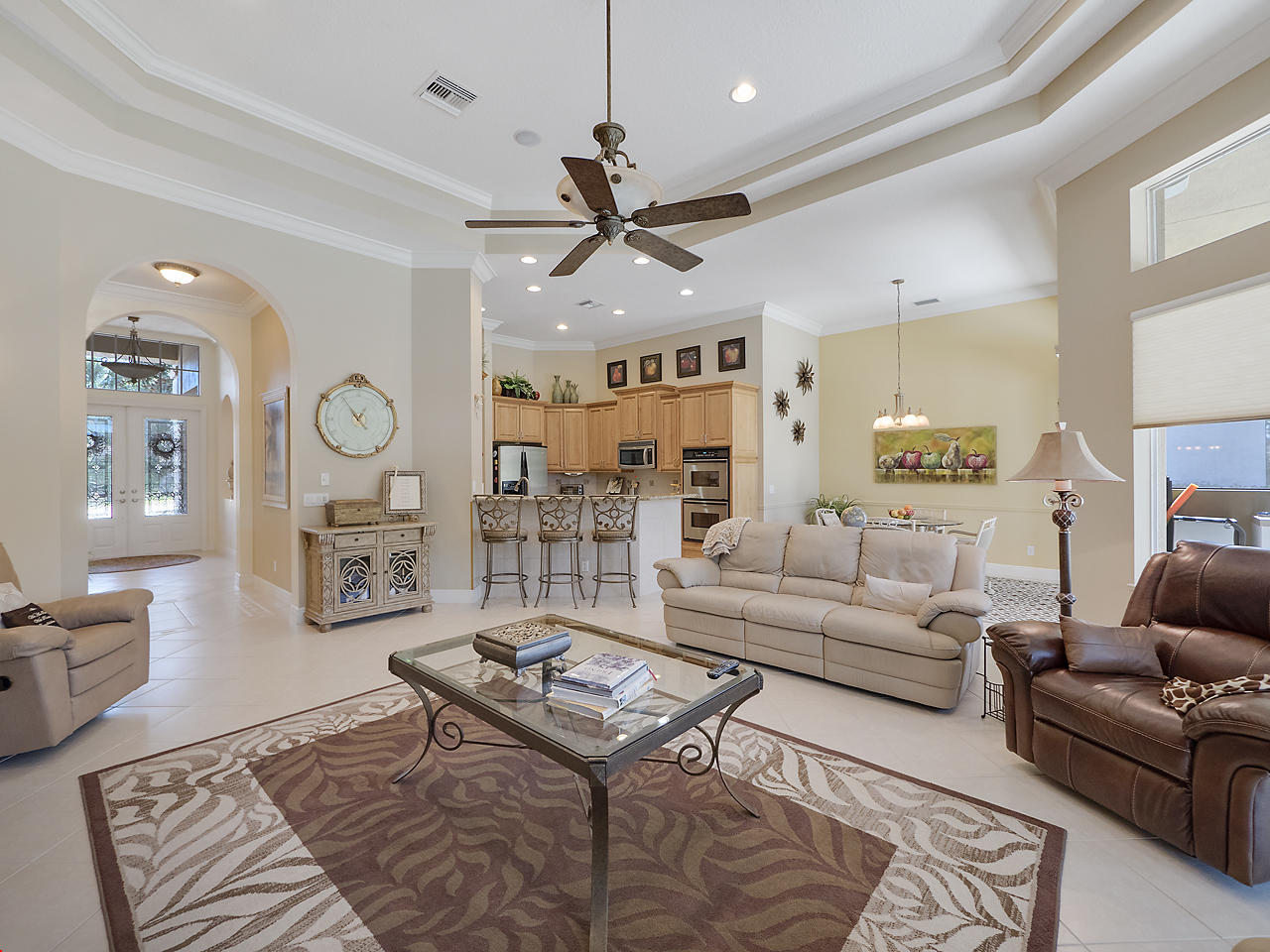 8633 Tompson Point Road Port St. Lucie, FL 34986 - Photo 5 of 31 Great Room & Kitchen View