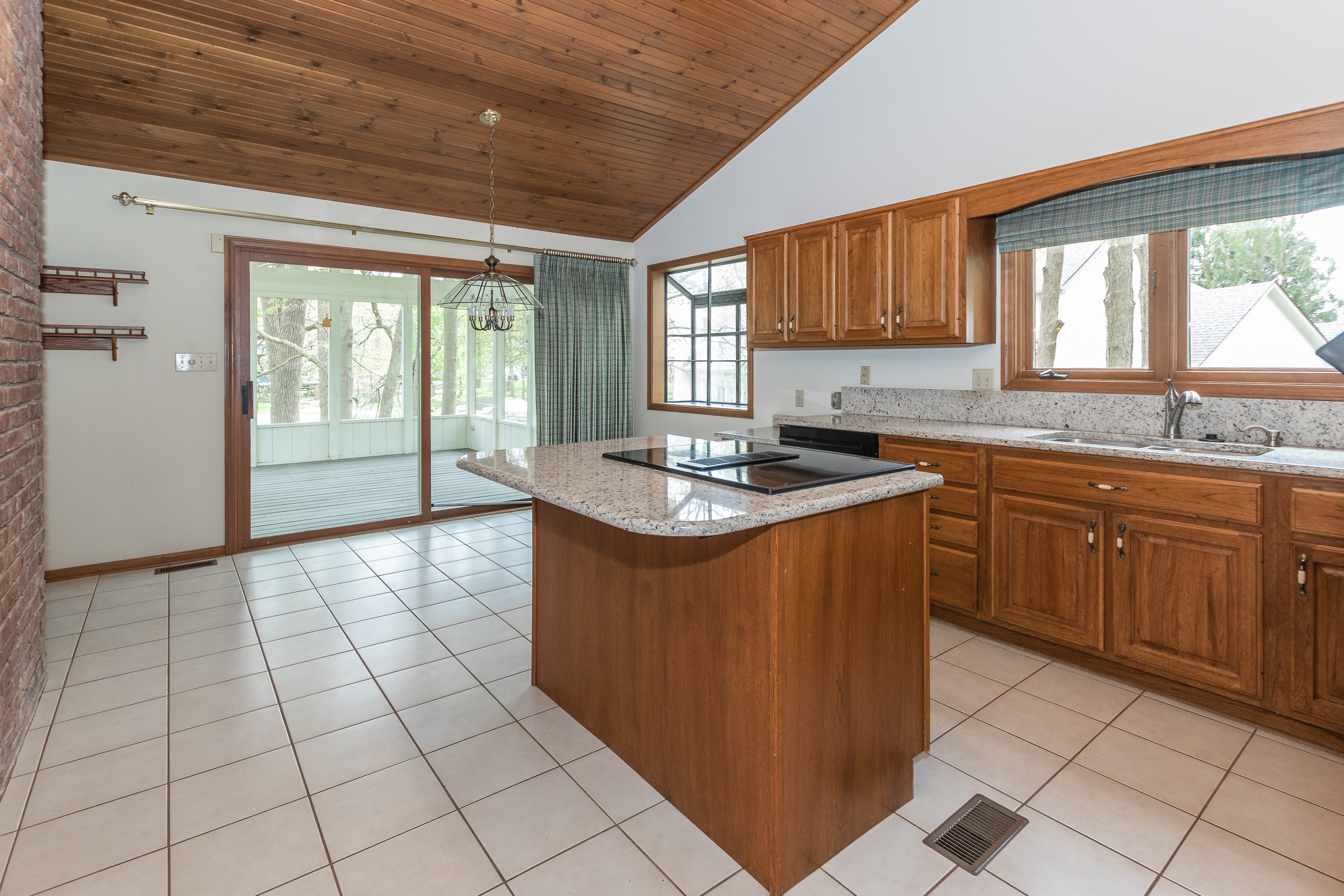 9801 Gulfstream Court Fishers, IN 46037 - Photo 12 of 29