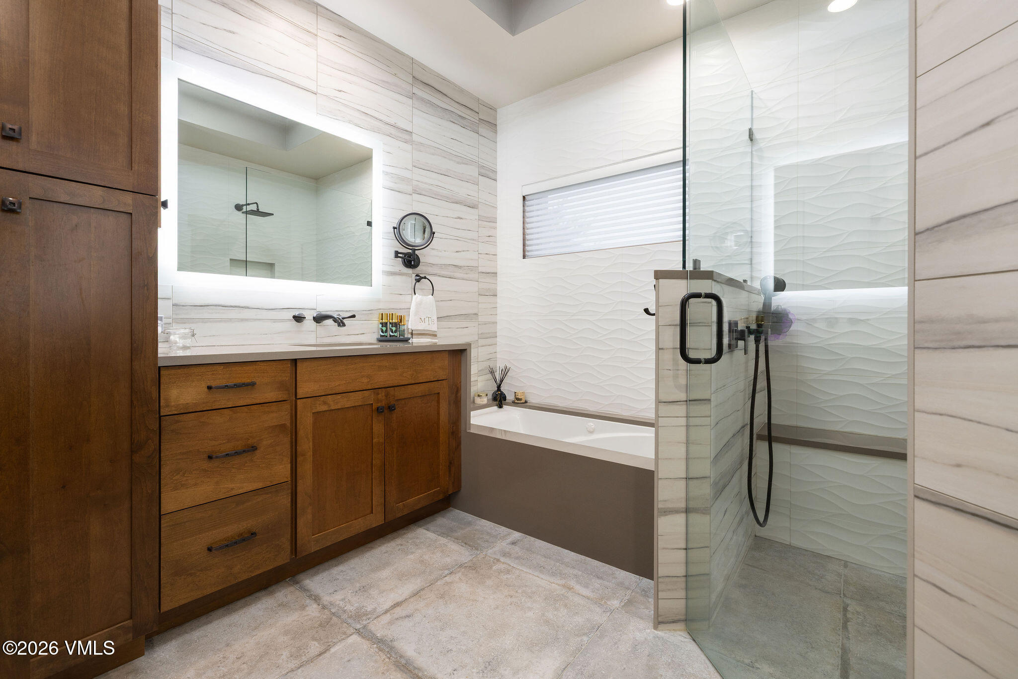 150 Buckboard Road Edwards, CO 81632 - Photo 13 of 27 a bathroom with a sink a toilet and shower