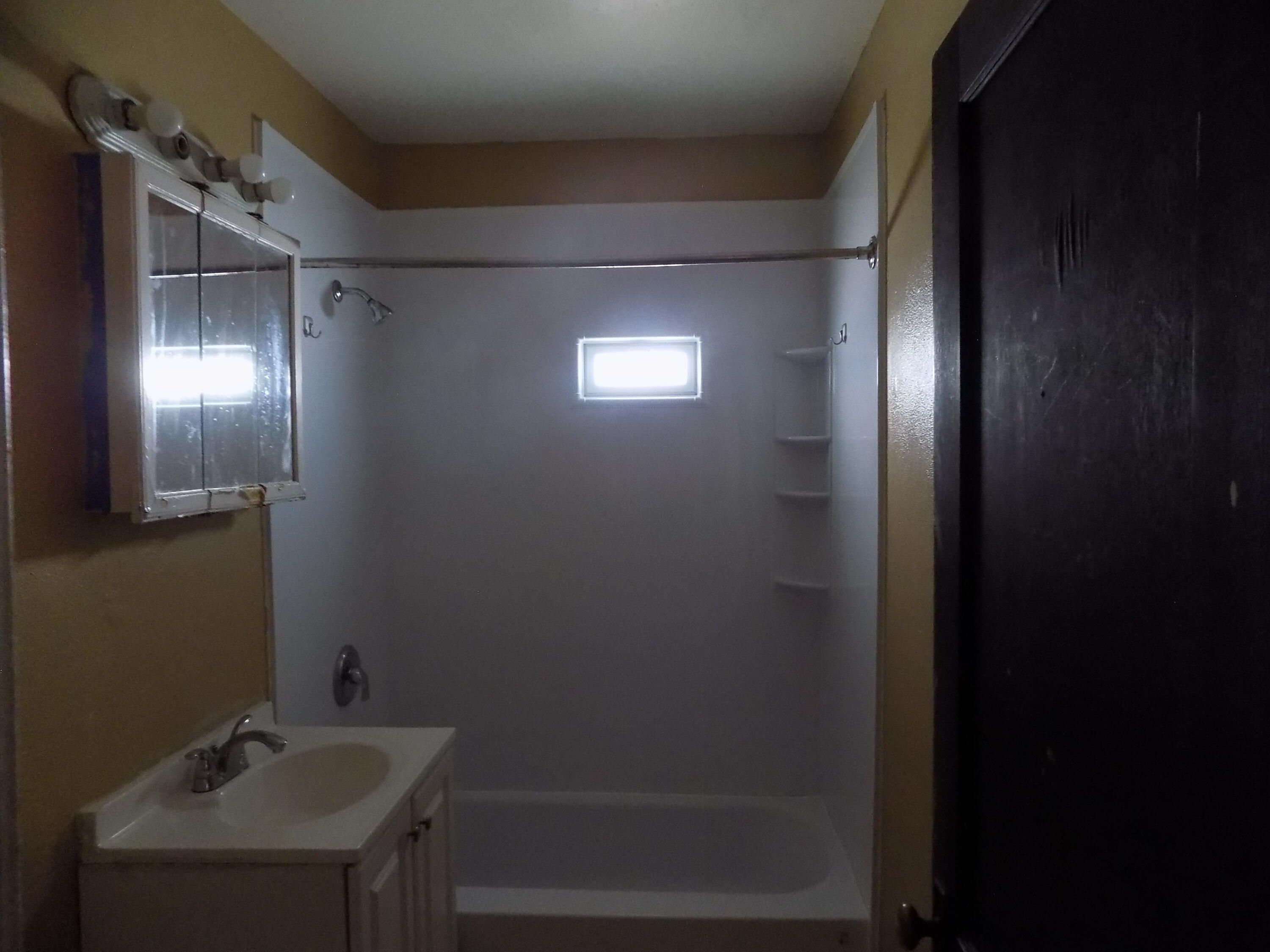 3152 North 38th Street, Unit 3154 Milwaukee, WI 53216 - Photo 16 of 18 DSCN0410