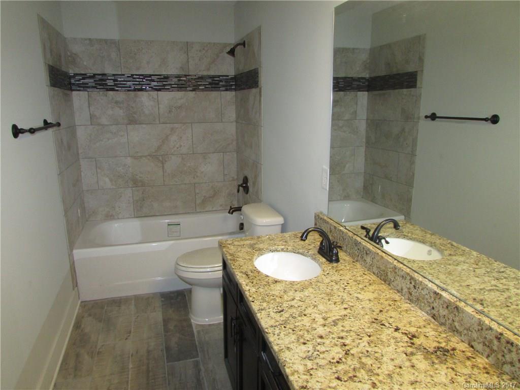 1807 Country Club Road, Unit 7 Hendersonville, NC 28739 - Photo 14 of 24 Gallery Image 14