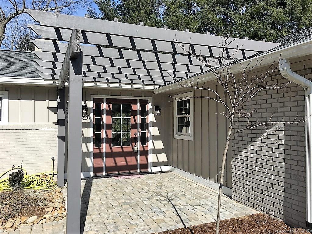 1807 Country Club Road, Unit 7 Hendersonville, NC 28739 - Photo 20 of 24 Gallery Image 20