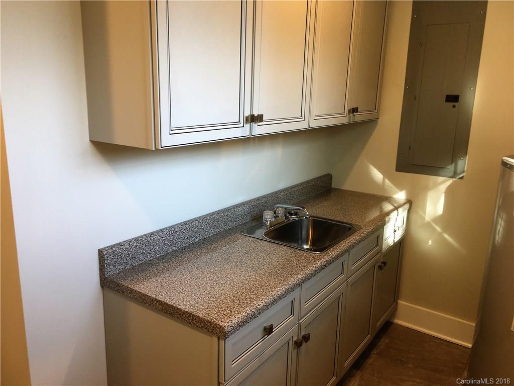 1807 Country Club Road, Unit 7 Hendersonville, NC 28739 - Photo 24 of 24 Gallery Image 24