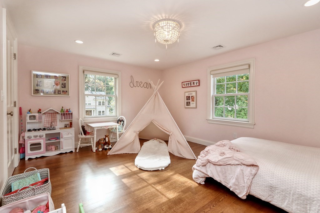 36 Jackson Road Wellesley, MA 02481 - Photo 21 of 32