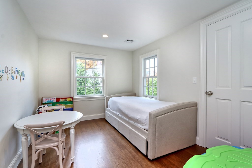 36 Jackson Road Wellesley, MA 02481 - Photo 23 of 32