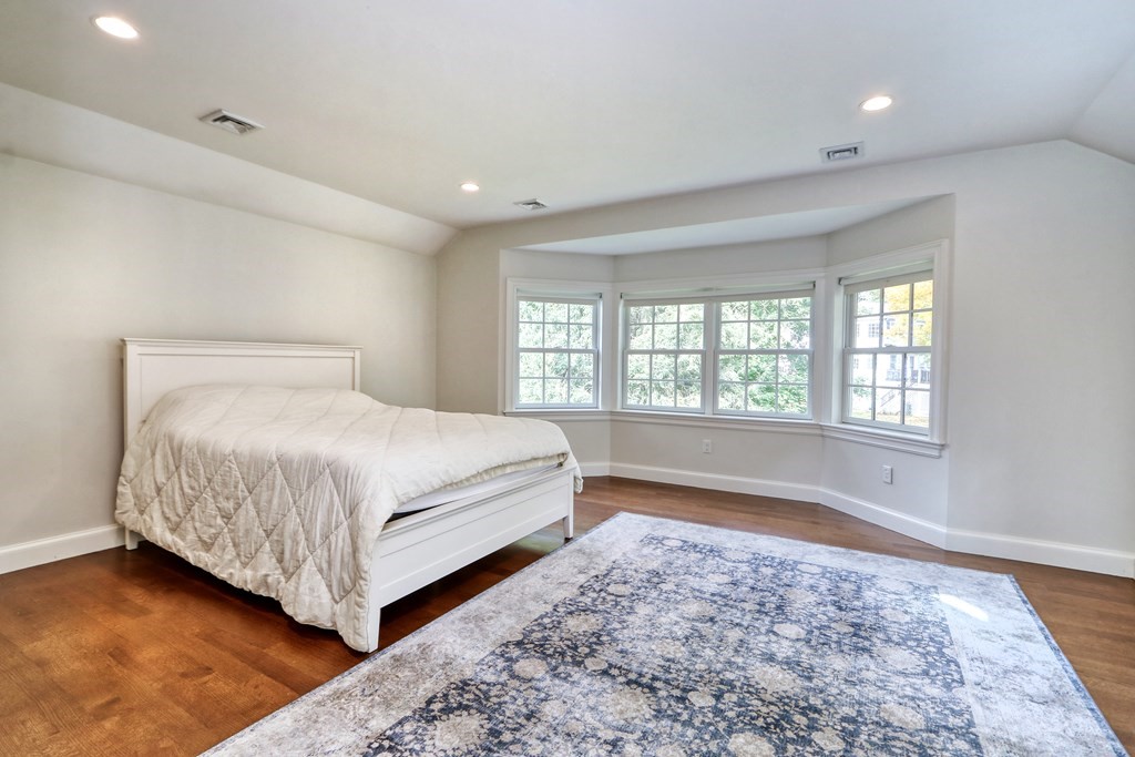 36 Jackson Road Wellesley, MA 02481 - Photo 25 of 32