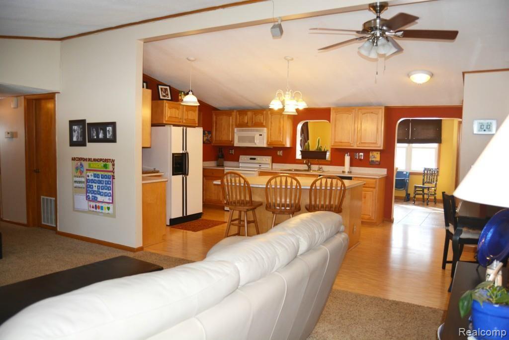 7177 West Allen Road Fowlerville, MI 48836 - Photo 5 of 24
