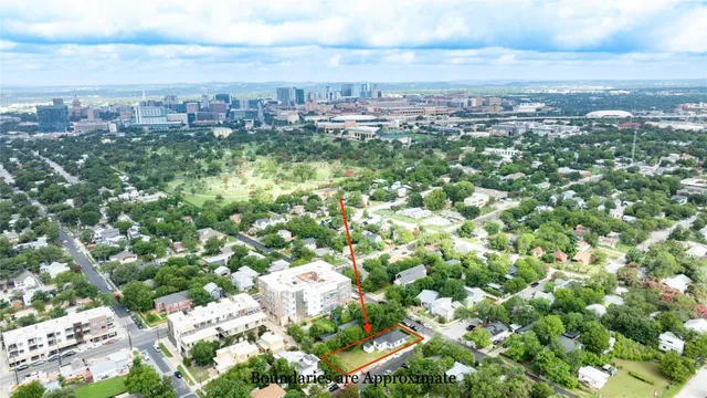 $649,999 | 1909 East 14th Street, Austin, TX 78702