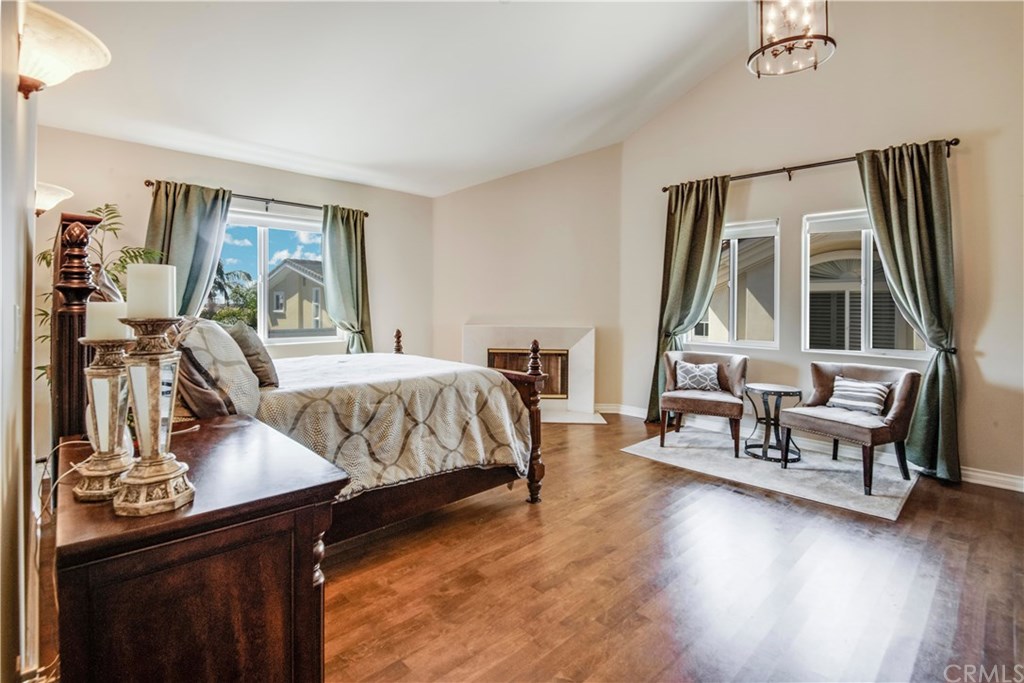 527 Avenue C Redondo Beach, CA 90277 - Photo 19 of 32