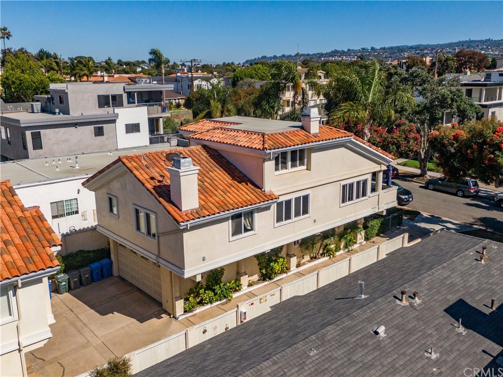 527 Avenue C Redondo Beach, CA 90277 - Photo 28 of 32