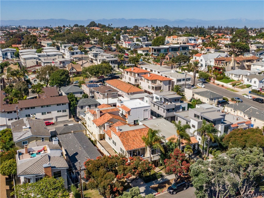 527 Avenue C Redondo Beach, CA 90277 - Photo 30 of 32