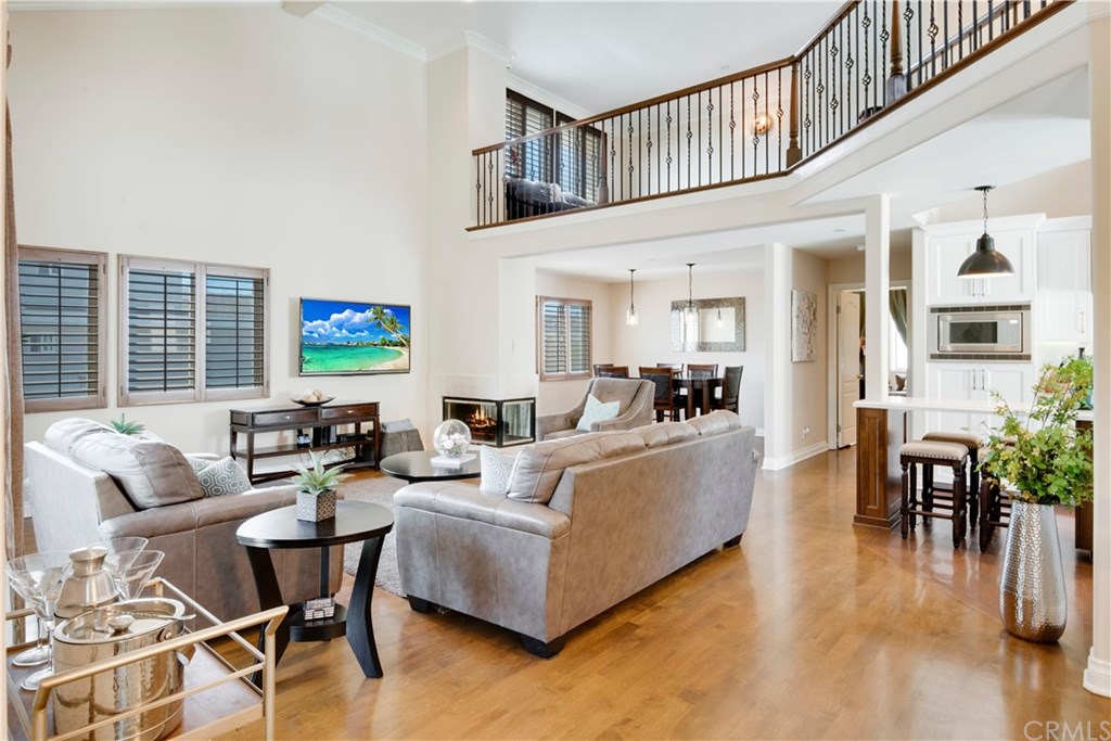 527 Avenue C Redondo Beach, CA 90277 - Photo 5 of 32