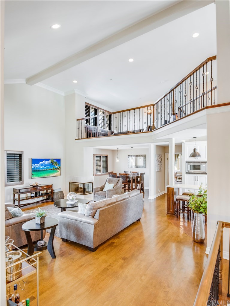 527 Avenue C Redondo Beach, CA 90277 - Photo 6 of 32