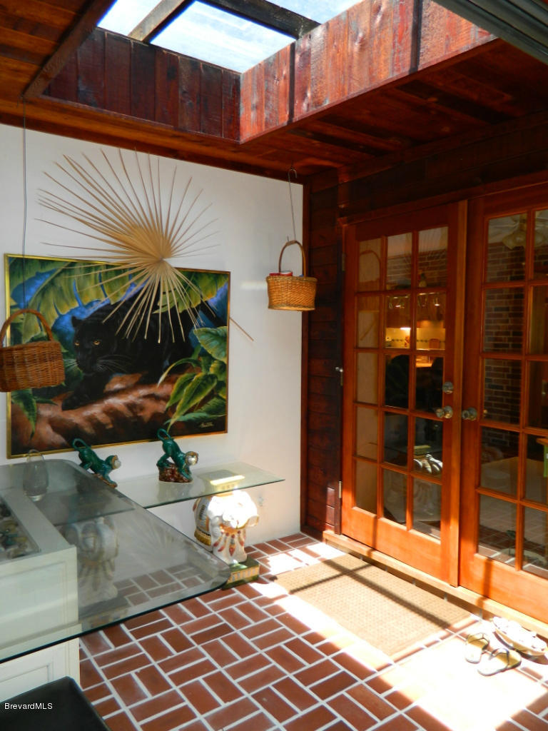 777 Nassau Road Cocoa Beach, FL 32931 - Photo 13 of 19 Sun Room